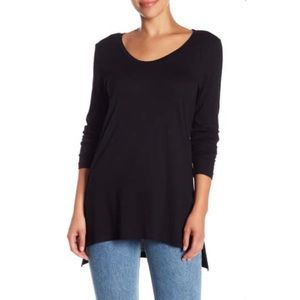 Abound Everyday scoop neck long sleeve t-shirt